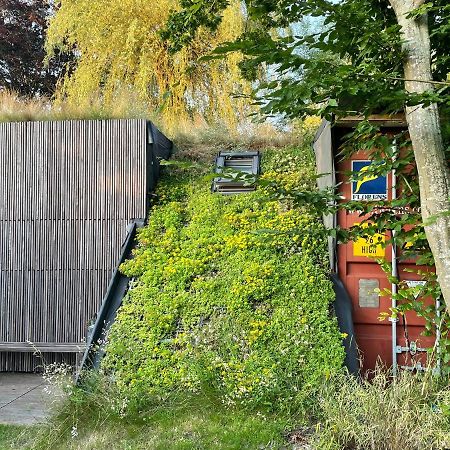 Tiny-House Van Zeecontainers Bij Het Bos Oranjewoud Exterior photo